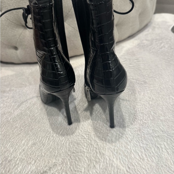 Charles By Charles David Passe Stiletto Heel Lace-up Bootie - Picture 3 of 4